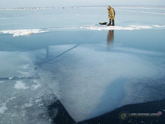Опасности ловли на первом льду